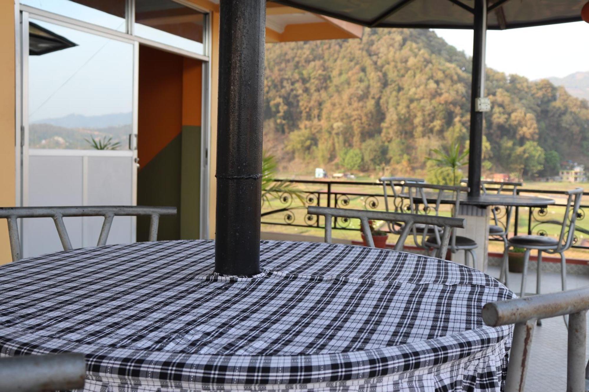 Hotel Young'S Stupa Ranipauwa Extérieur photo