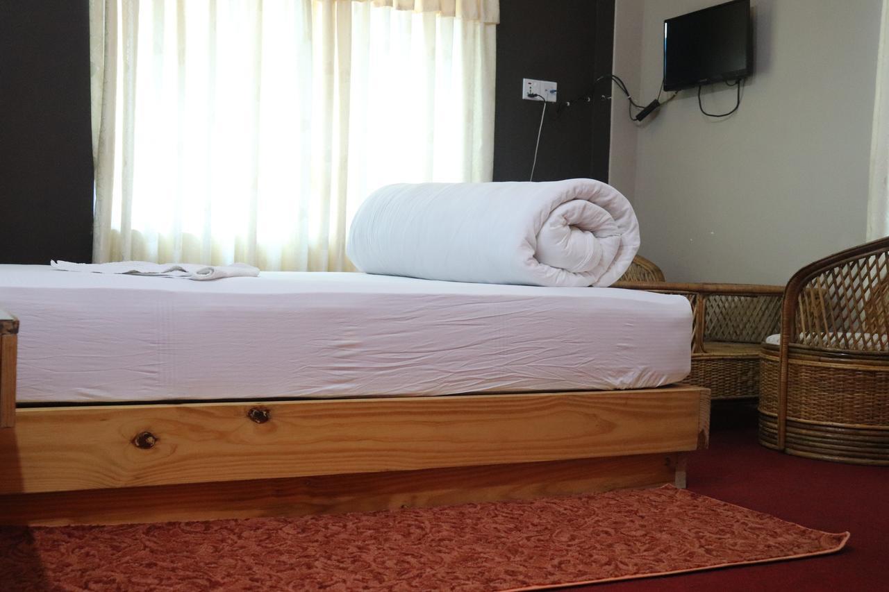 Hotel Young'S Stupa Ranipauwa Extérieur photo