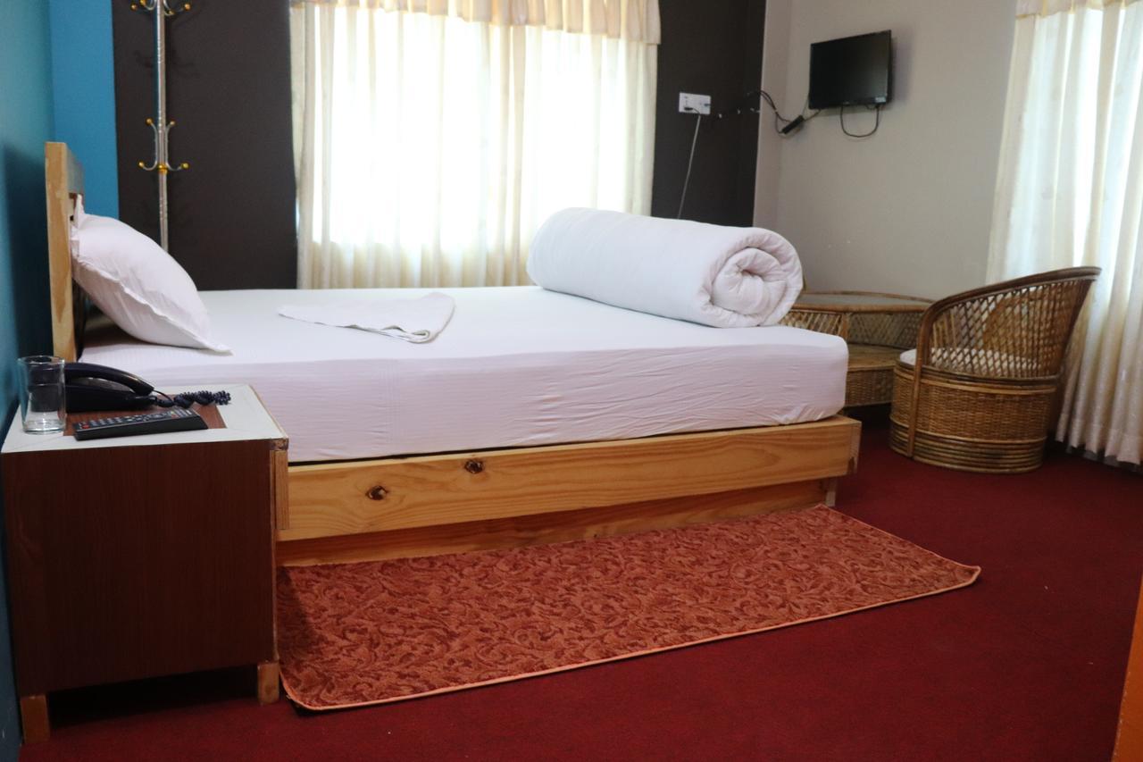 Hotel Young'S Stupa Ranipauwa Extérieur photo